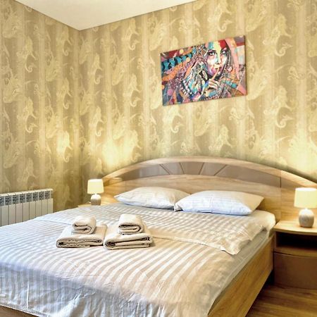 Apartpoltava Новий Будинок, В Самому Центрі 2-Окремі Кімнати, Панорамний Балкон Exteriér fotografie