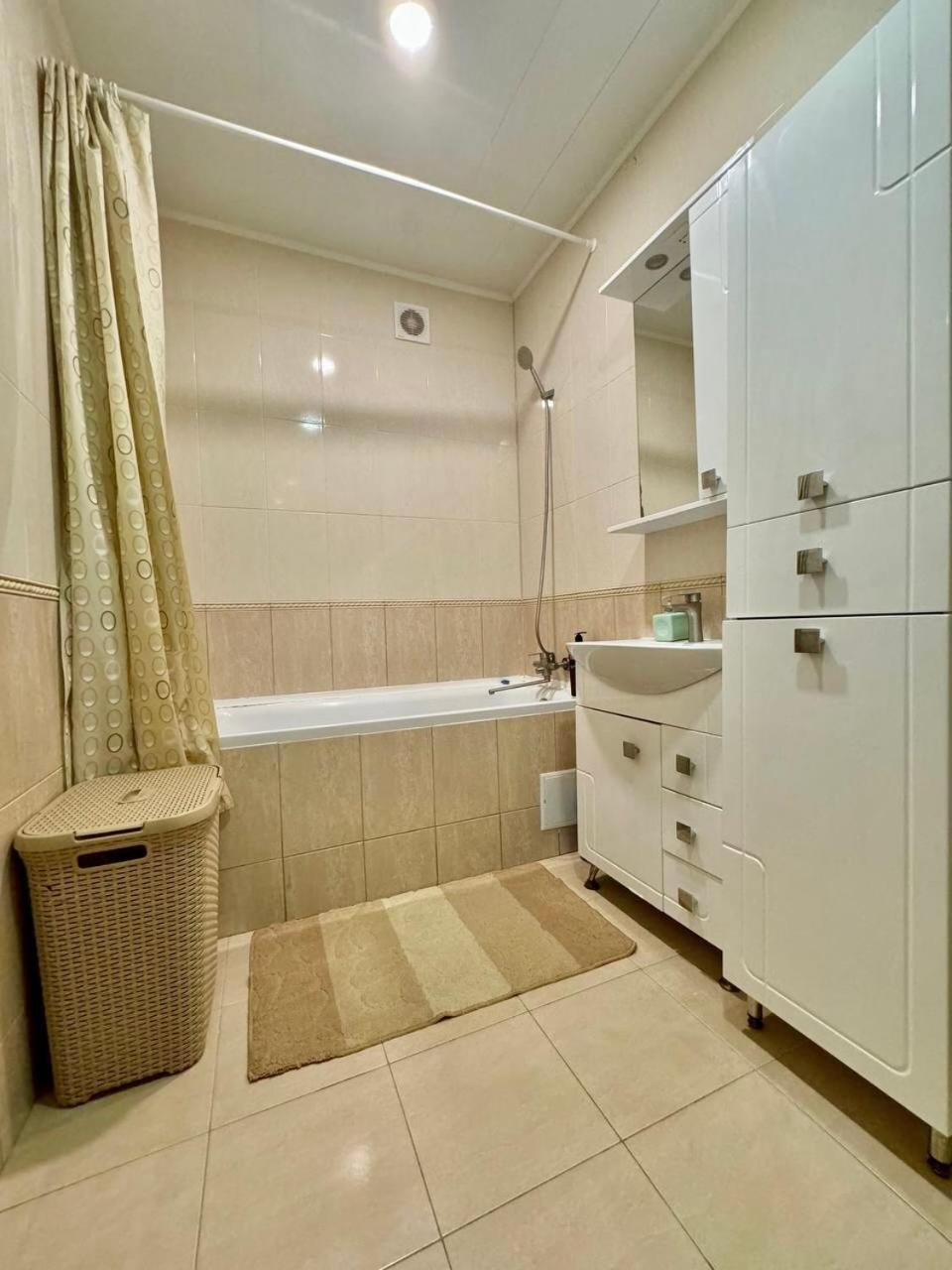 Apartpoltava Новий Будинок, В Самому Центрі 2-Окремі Кімнати, Панорамний Балкон Exteriér fotografie
